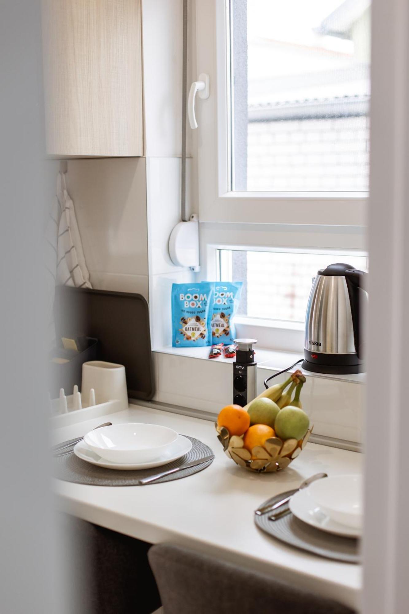Cozy Studio Apartment In Osijek - Self Check In Exterior photo