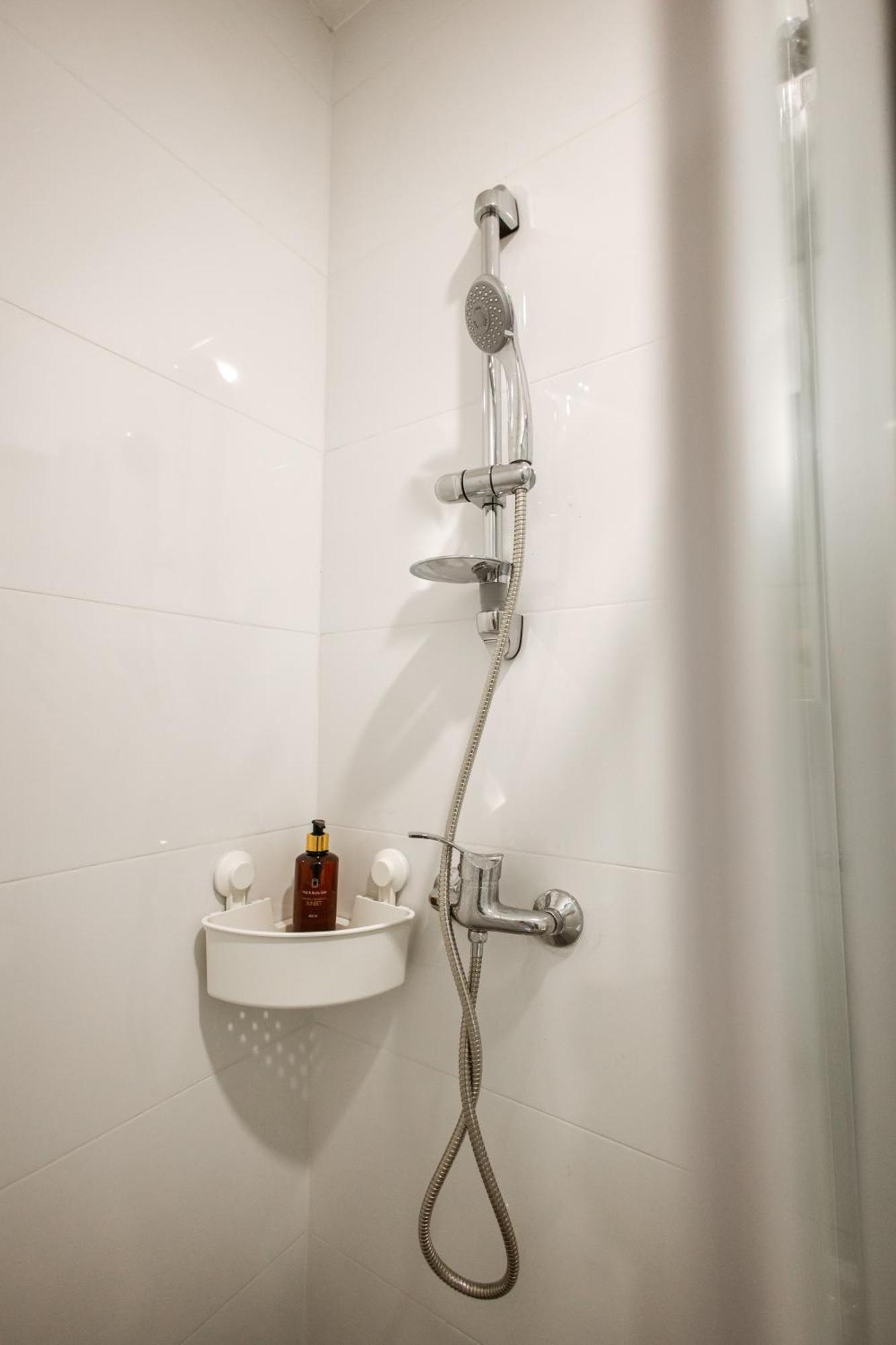 Cozy Studio Apartment In Osijek - Self Check In Exterior photo